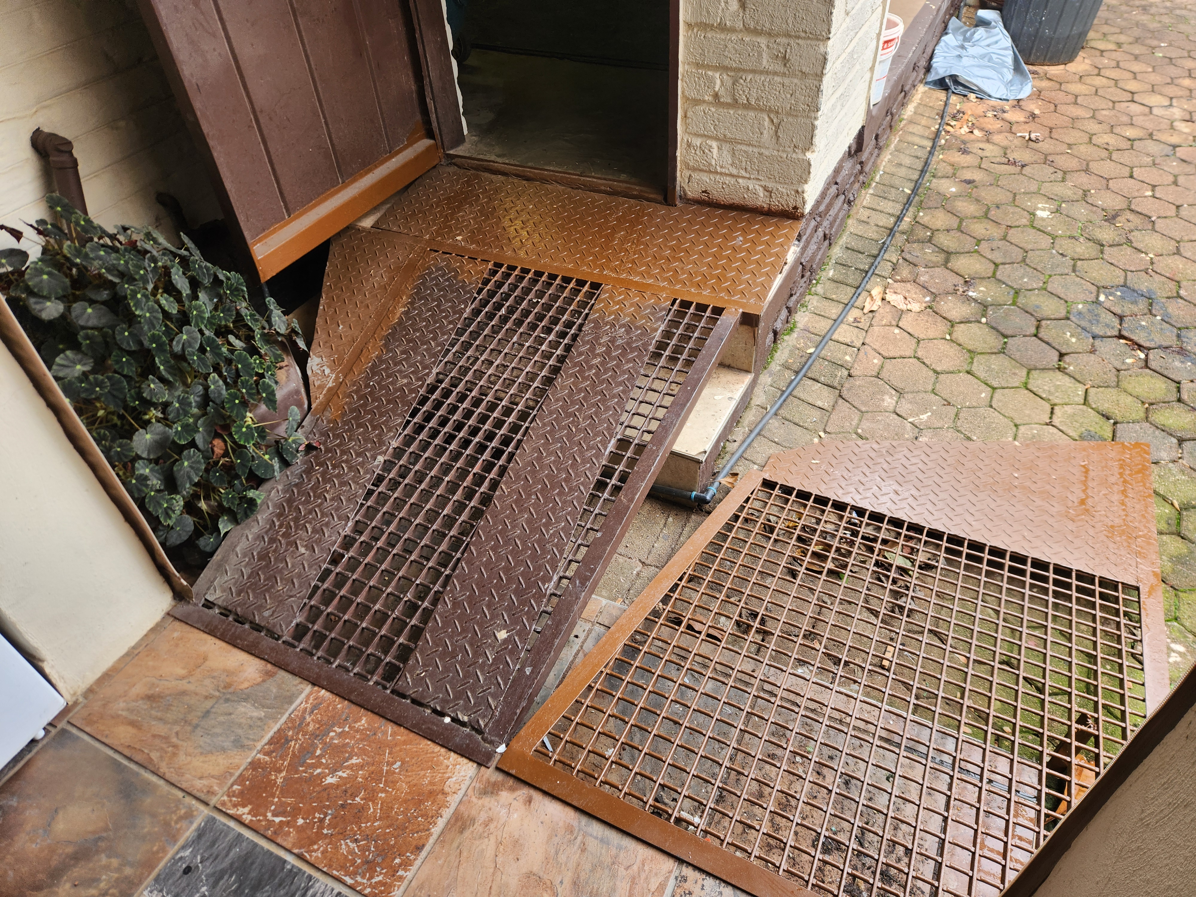 Steel access ramp installation